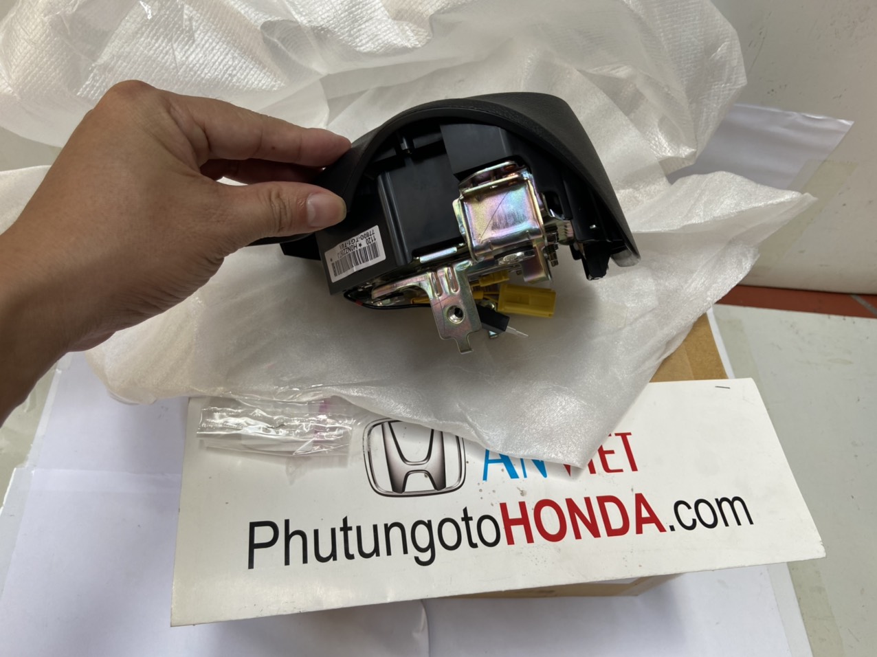 Túi khí vô lăng xe Honda Brio